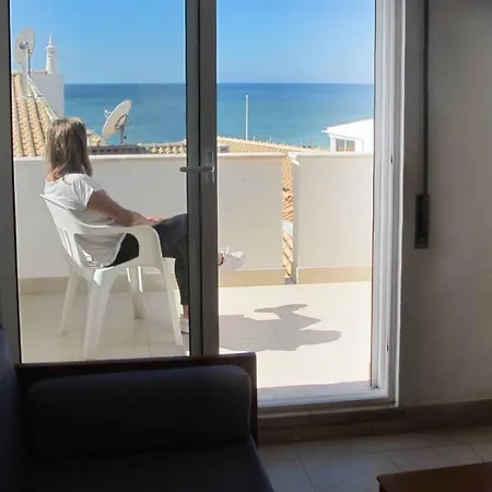 Edificio Sequeira: T2 Vista Mar Albufeira