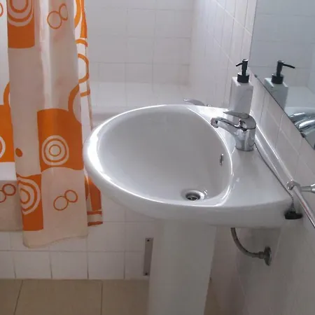 Edificio Sequeira: T2 Vista Mar Apartamento